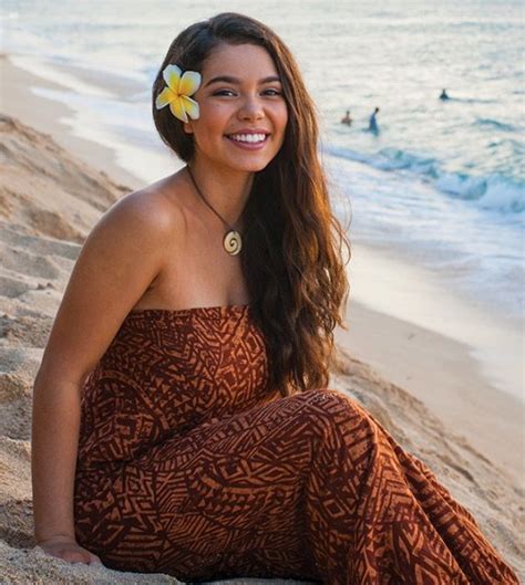 Auli'i Cravalho | Hawaiian woman, Portrait photography women, Women