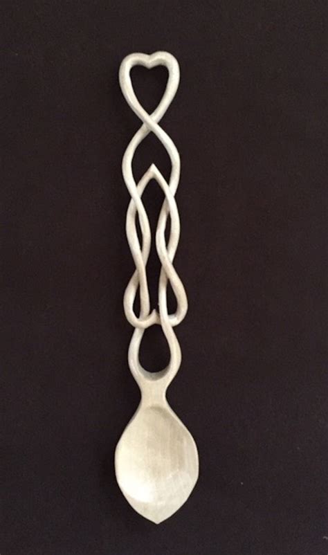 Welsh lovespoon DW Knot - The Lovespoon Gallery