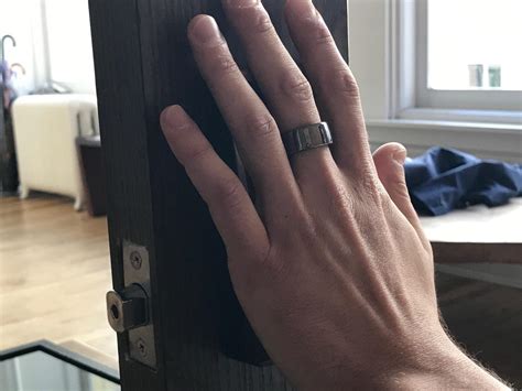 Token ring aims for two-factor security around your finger - CNET