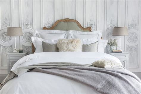 How to Choose the Best Bed Linen - The Frisky