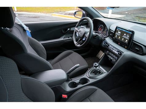 2020 Hyundai Veloster: 68 Interior Photos | U.S. News