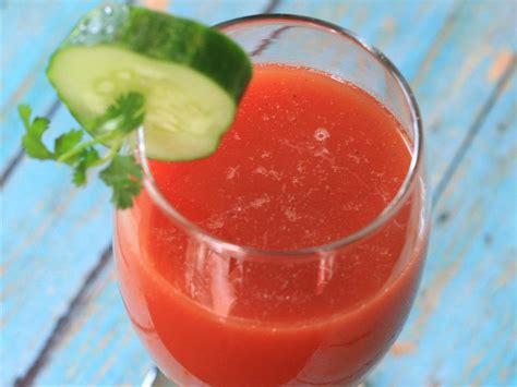 Homemade Tomato Juice Cocktail Recipe