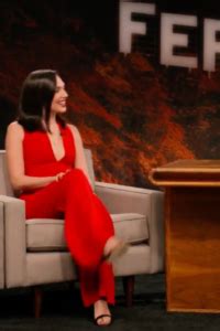 Gal Gadot Talking with Zach Galifianakis About Between Two Ferns February 4, 2019 – Star Style