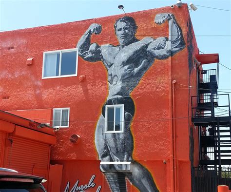 PUBLIC ART: Guide to Venice Beach Murals