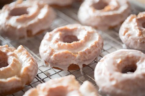 Doughnut Glaze | Recipe | Donut glaze recipes, Glaze recipe, Doughnut recipe