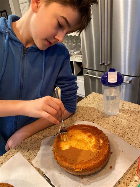 How to Bake A Colorful Jell-O Cake For An Exciting Birthday!