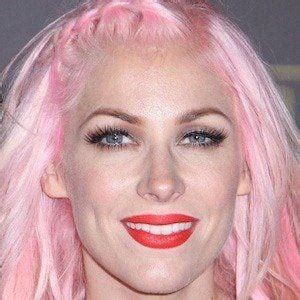 Bonnie McKee - Age, Family, Bio | Famous Birthdays