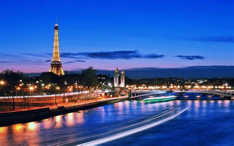 Paris: Paris at Night Wallpaper