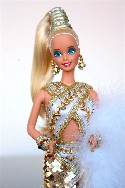 Bob Mackie Gold Barbie #1 - 1990 | Vintage barbie dolls, Barbie, Barbie ...