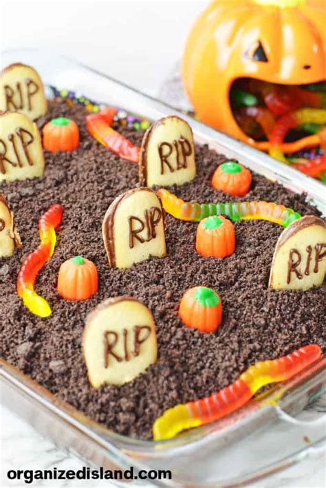 Halloween Sheet Cake Recipe - Organized Island