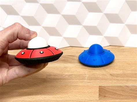 UFO Fidget Toy (spin and play) by GlennovitS 3D | Download free STL ...