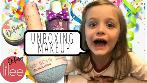 Unboxing Girls Makeup Tutorial.. - YouTube