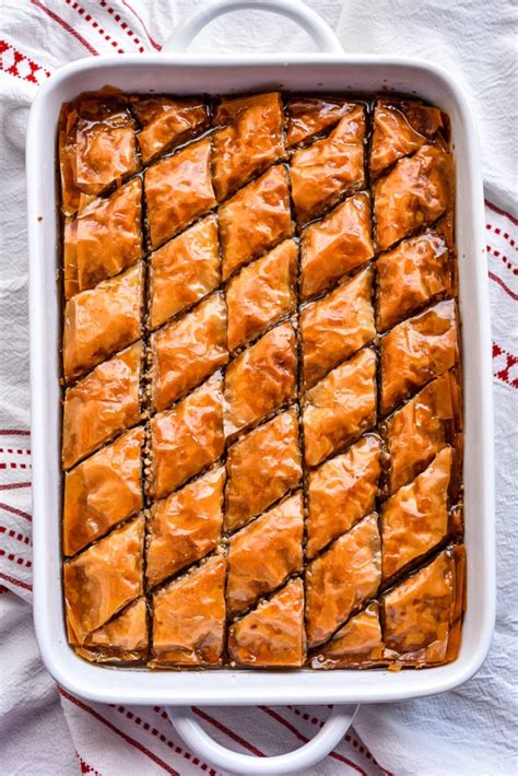 Easy Baklava - UncomplicatedChef