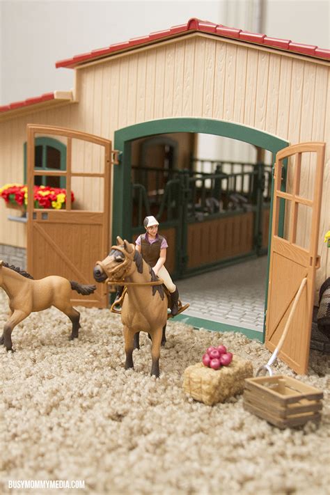 Holiday Toy Review: Farm World from Schleich