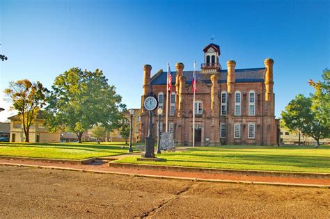 Texas Courthouse Trails : Texas Courthouse Trail article for The Retired Badge, August 2014