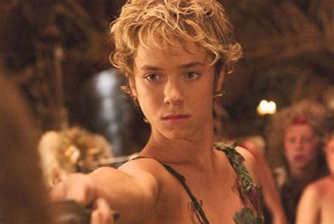 L'acteur du film « Peter Pan » de 2003, Jeremy Sumpter, s'est marié (et il a bien changé)