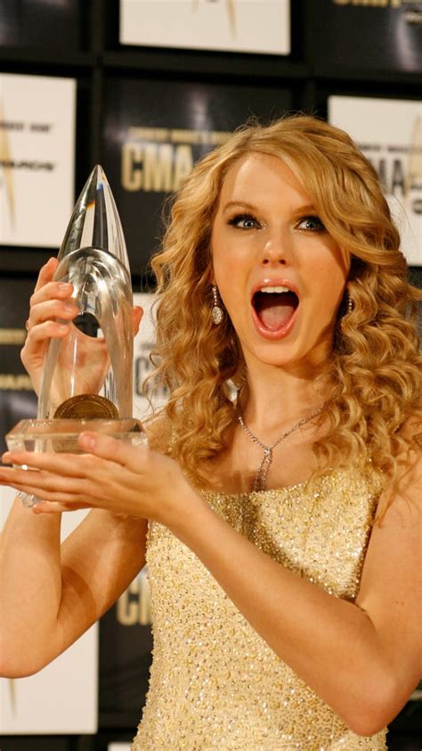 taylor-swift-cma-awards-tokyo