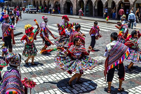 Images Gratuites : gens, foule, Danse, carnaval, Festival, des sports, un événement, Marche ...