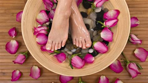 Homemade Foot Spa Recipes - Beauty Ramp - Beauty & Fashion Guide by Dr Prem | Skin, Body, Style ...