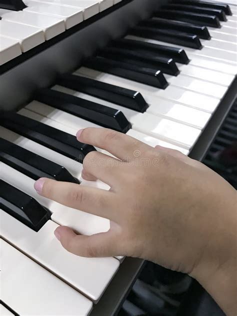 215 Piano Chords Hands Stock Photos - Free & Royalty-Free Stock Photos ...