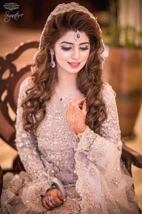 Pin by Pinner on Hairstyles | Bridal hairstyle indian wedding, Pakistani bridal hairstyles ...