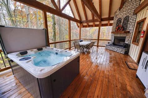 7 Hocking Hills Cabins with Hot Tubs for a Revitalizing Getaway