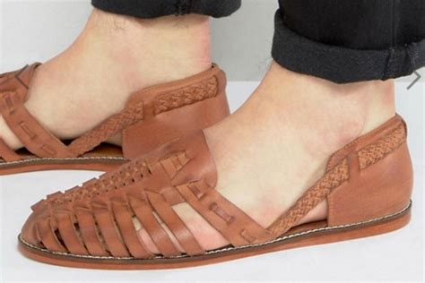 9 Men’s Closed Toe Slip-On Sandals & More Shame-Free Styles – Footwear News