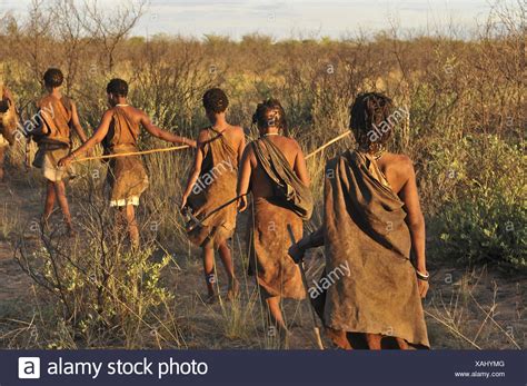 Kalahari Bushmen Stock Photos & Kalahari Bushmen Stock Images - Alamy