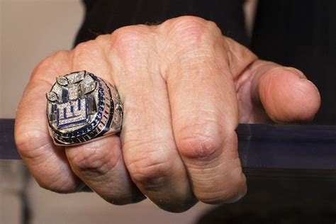 ScoreTouchDowns: New York Giants receive Super Bowl XLVI rings