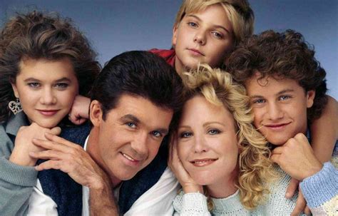 21 Enduring 80s Sitcoms That Stand the Test of Time