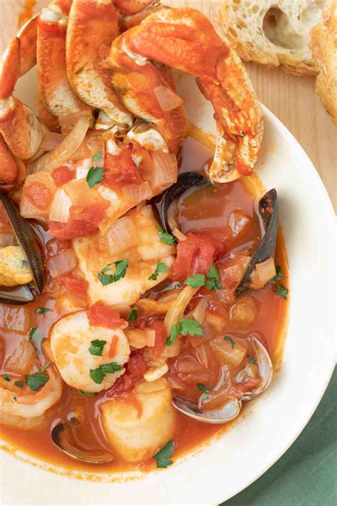 Cioppino Recipe {Fisherman Stew} |Chef Dennis