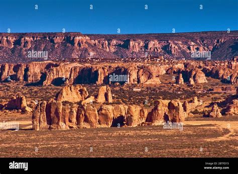 Acoma Pueblo (Sky City), Native American pueblo on top of a mesa in ...