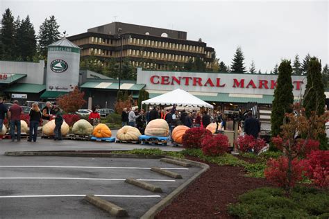 Shoreline Area News: Central Market knows how to celebrate Halloween