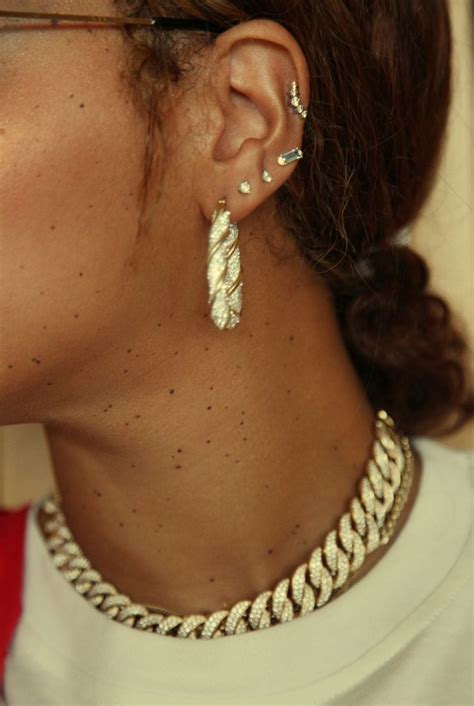 Beyoncé piercing | Ear jewelry, Beyonce earrings, Earings piercings