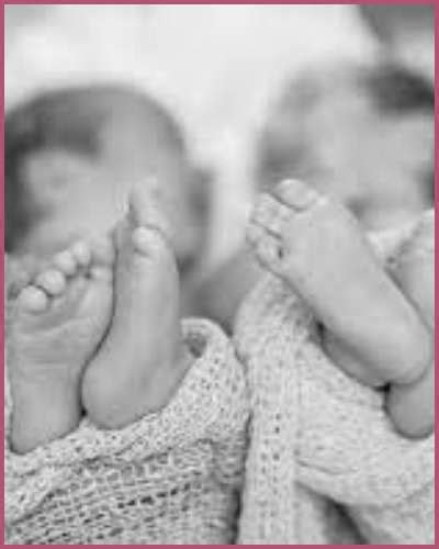 What is Heteropaternal Superfecundation? Brazilian Woman Gives Birth To Twins with Different ...