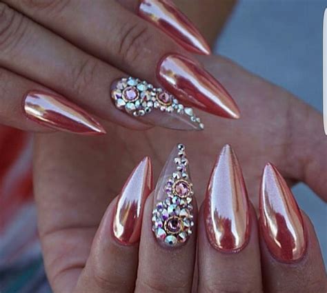 Pin by martina 💗 on NAILS | Metallic nails design, Rose gold nails, Gold nails
