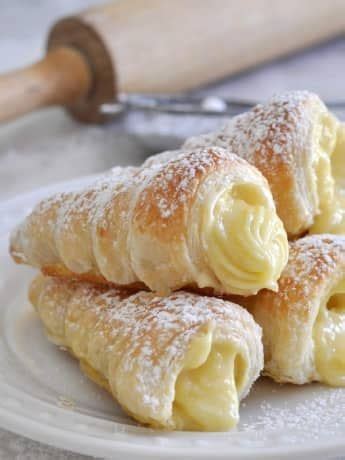 ITALIAN CREAM STUFFED CANNONCINI - Payhip | Recipes, Puff pastry ...