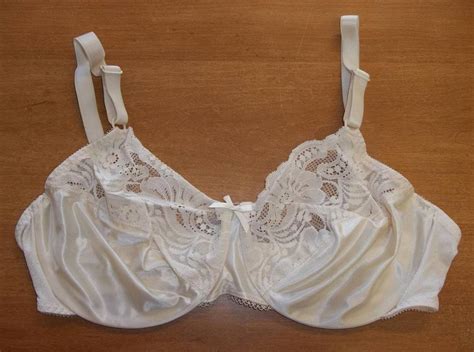 HANES SATIN and LACE BRA G102 WHITE BEIGE 36 38 UNDERWIRE UNPADDED NEW | eBay