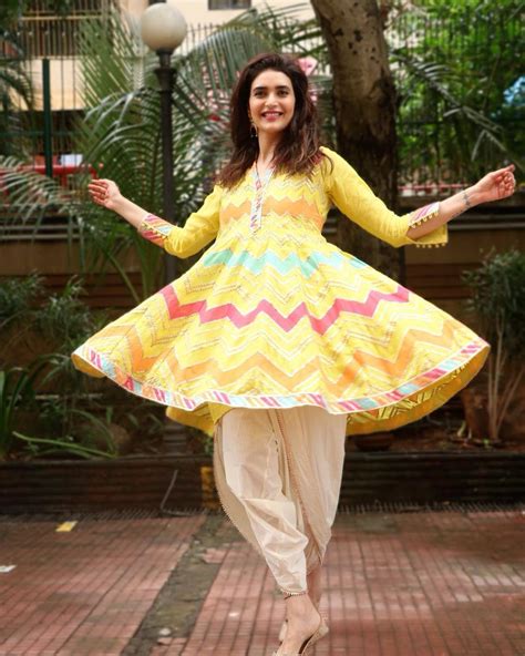 Yellow Suit | Karishma Tanna | Dhoti Kurta Set | Gota Anarkali Indian ...