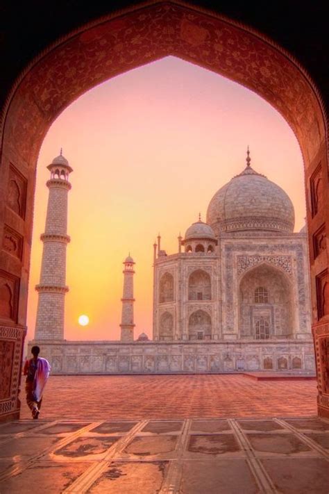 Sunrise at the Taj Mahal. : r/pics