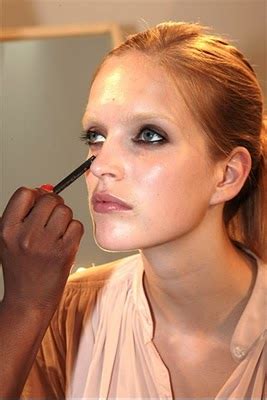 Mela Makeup: MAC Cosmetics a Milano Moda Donna P/E 2011
