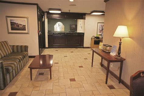 La Quinta Inn by Wyndham Indianapolis Airport Executive Dr Indianapolis ...