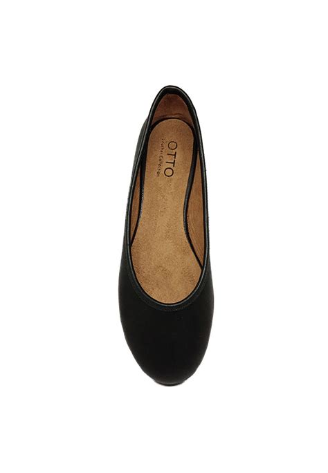 BASIC FLAT SHOES IN BLACK