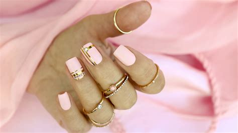 40 Manicure Ideas That Are Perfect For Square Nails