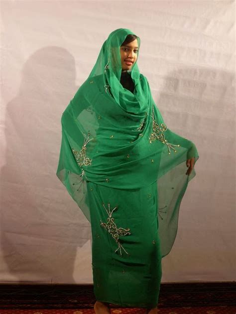 Sudanese traditional dress. | Sudanese clothing, African fashion ...