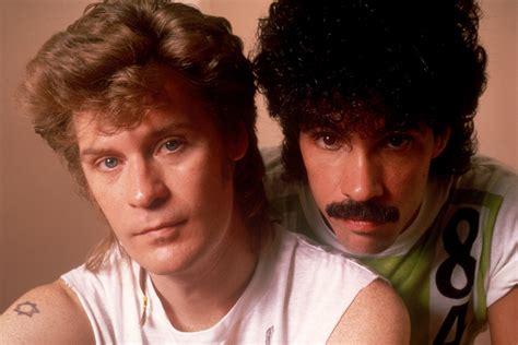 Hall and Oates:The Self-Righteous Brothers