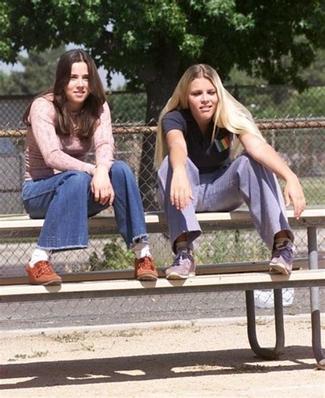 Lindsay Weir and Kim Kelly | Freaks and geeks, Lindsay weir, Freeks and geeks