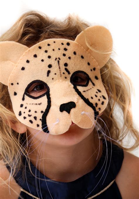 Cheetah Mask PATTERN. Kids Felt Mask Sewing Pattern. | Máscara de fieltro, Mascara de animales ...