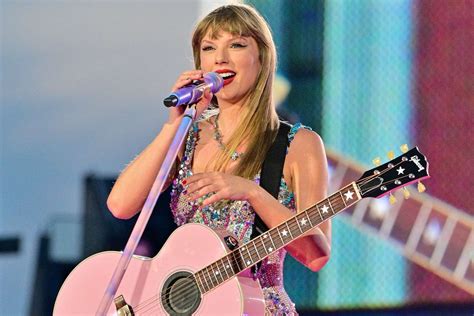 Taylor Swift Gives Bonuses Totaling Over $55 Million to Tour Staff, Including Truck Drivers ...