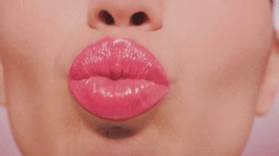 kiss Bisous Gif, Coachella 2014, National Lipstick Day, Kissing Lips, Big Kiss, Arte Sexy ...